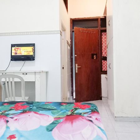 D'Kost Ketintang Hotel Surabaya Kültér fotó