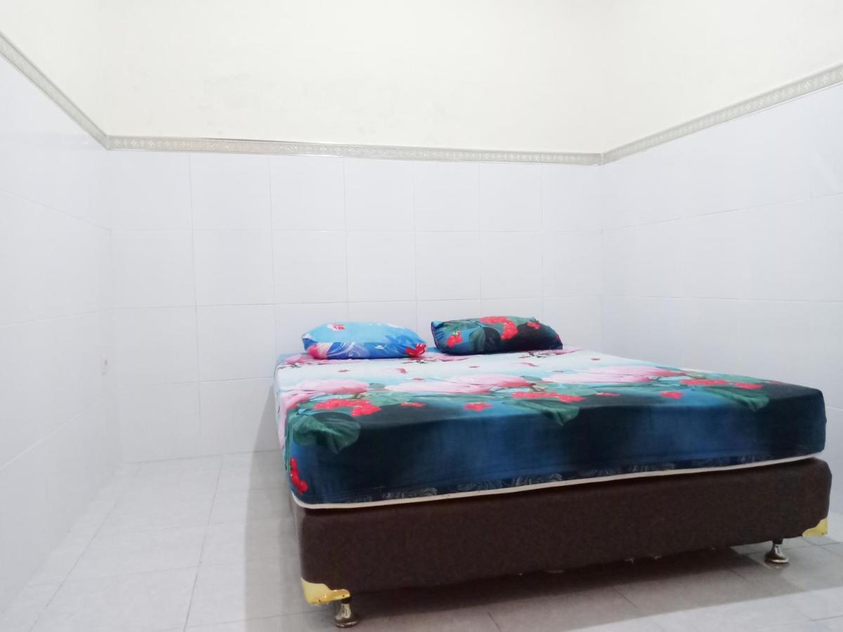 D'Kost Ketintang Hotel Surabaya Kültér fotó